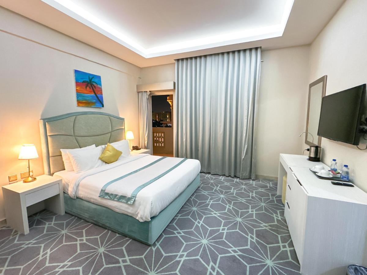 The Victory Hotel Doha Exterior foto